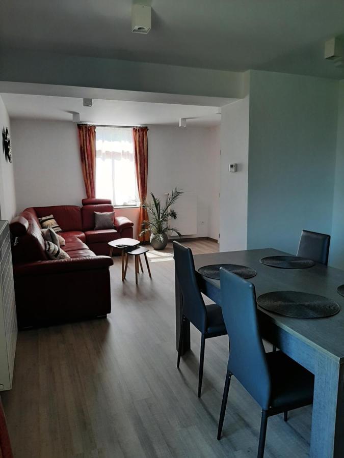 Ferienwohnung Le Sommet Du Condroz Ciney Exterior foto
